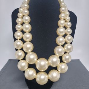 VINTAGE FAUX XL PEARL NECKLACE circa 60-70s